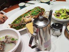 -梅利汴京烤鸭•开封豫菜地标店(东大街店)