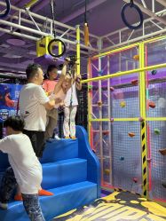 -欧酷世界动力星球(王府井奥莱UP TOWN店)