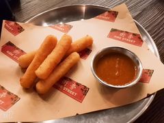 炸奶酪配西红柿酸辣酱-Side Street街旁(交道口店)