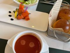 罗宋汤-两岸咖啡(平湖店)