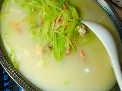 -金沙滩海鲜餐厅·海肠捞饭·手工水饺·无预制菜(梅江龙水园店)