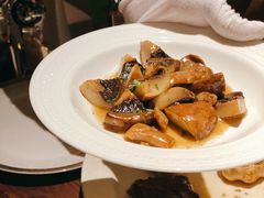 -Mogul Eatery·大亨餐酒馆