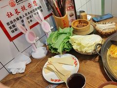-巴卤社老火锅(财富店)