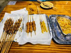 羊肉串-马路牙子地桌烤肉(工体店)