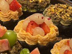 -雍容荟帝王蟹活龙虾展台自助(IFS黑金店)