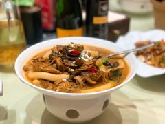 小鸡炖蘑菇-将相和·海鲜蒸饺大连菜