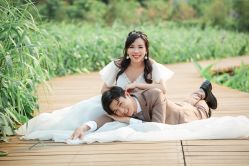 -现代经典婚纱摄影