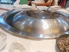 -哈尔滨烧烤·山河村铁锅炖(交大店)