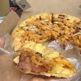 披萨陪小龙虾，美味加倍呀