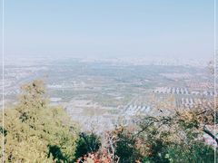 -鬼笑石后山停车场