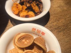 -爱碗亭·鲜炒湖南菜(壹城中心店)