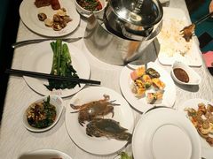 -领鲜活海鲜榴莲自助火锅(东门店)