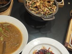 老家红烧肉-老家水饺濮阳菜(巴黎街店)