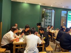 -绿草地·湘菜(酃湖师院店)