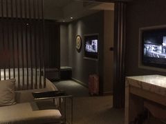 -榛悦隆堡成都酒店(春熙路太古里店)