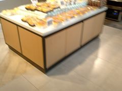 面包甜点陈列柜-盒马鲜生(曜一城店)
