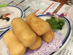脆皮炸鲜奶-小龍鳳餐室(番禺路店)