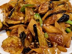 地三鲜-清香园大连老菜馆(成仁街店)