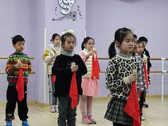 -小荧星艺校(大宁分校)