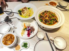 长安八珍酸辣汤-唐猫庭院·千年陕菜(大唐不夜城店)