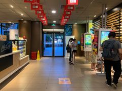 -麦当劳(杭州西湖银泰百货店)