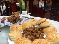 -梅利汴京烤鸭•开封豫菜地标店(东大街店)