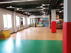 -悦动体能篮球羽毛球网球(三里河店)