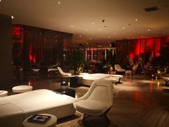 -池畔酒吧 WET Bar