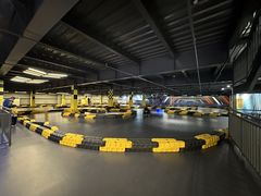 -极限PLAY运动娱乐新世界·团建派对潮玩休闲馆·室内蹦极高空游乐园