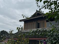 -峨眉山报国寺