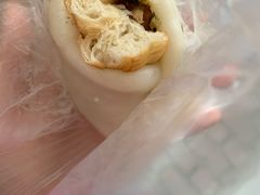 咸菜肉松年糕团-上海虹口糕团食品厂(茂名路店)