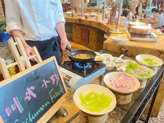 自助取餐区-怡聚轩全日制自助餐厅(大中华喜来登酒店)