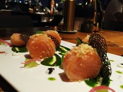 挪威三文鱼配法葱酱汁-AZUL by FUEL蓝色·法式酒馆(琶醍店)