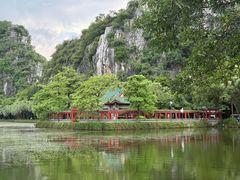 -星湖旅游景区七星岩