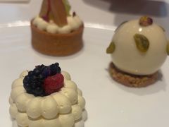 -潮一不贰·法式甜品·生日蛋糕·西式简餐(外滩店)