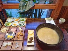 -银米·云南传统过桥米线(双廊黑金冠店)