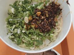 -德元兰州纯汤牛肉面(龙阳路店)