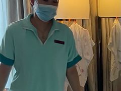 -上海滴水湖皇冠假日酒店