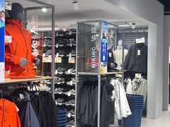 -迪卡侬(环球港店)