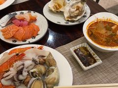 -广州万富希尔顿酒店·感趣自助餐厅·金秋蟹宴生蚝海鲜刺身