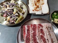 -围炉肉舍•炭烤活鳗•丹东海鲜烤肉(步行街店)