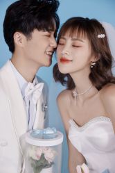 -卢浮宫婚纱摄影(银河国际店)