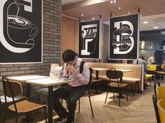 -麦当劳(华融店)