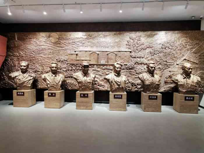 红岩革命历史博物馆-"重庆红岩革命历史博物馆是由重庆红岩革命纪.