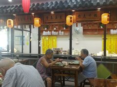 -小梅园饭堂(东方路店)