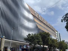 -广州白马服装市场