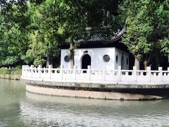 -汇龙潭