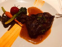 碳烤澳洲西冷牛排-YUE·6·西式融合餐厅(外滩六号店)