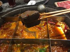 -疯狂的筷子老灶九宫格火锅