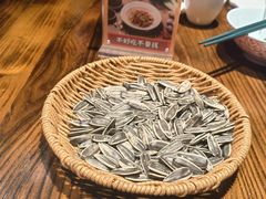-黄弟大排档·湖南菜·小龙虾·小海鲜(凯旋北路店)